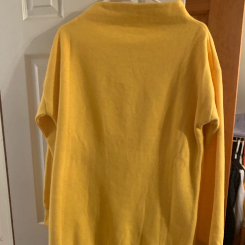Gymshark sweatshirt